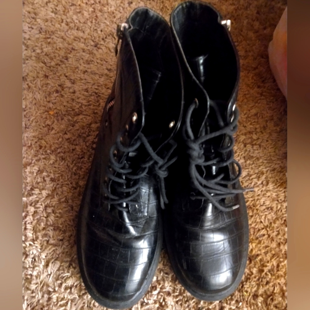 Black, Side Zip Combat Boots, size 10